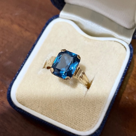 Vintage London Blue Topaz 10K Gold Ring 4.5ct Size 6 Retro Jewelry - Picture 2 of 11